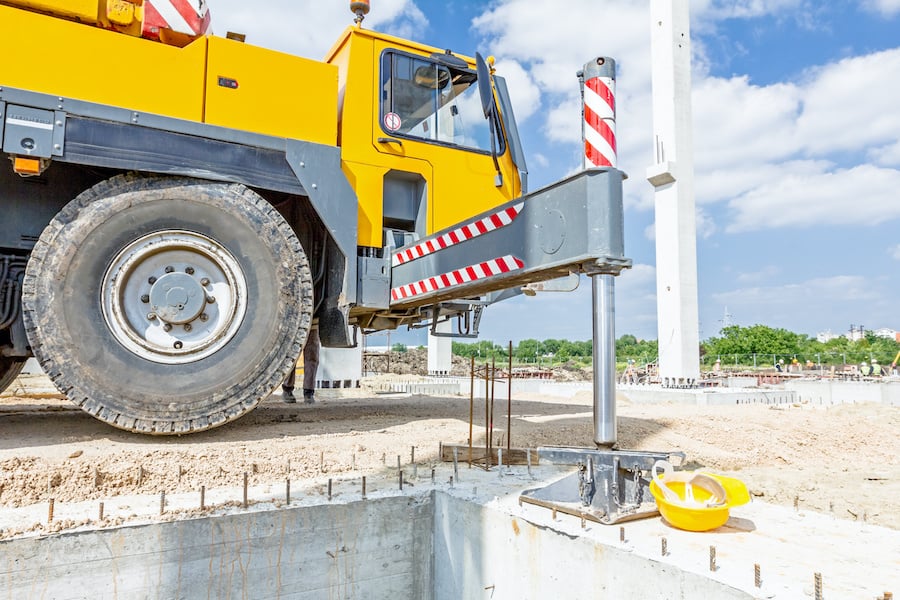 Hydraulic Cylinder in Construction